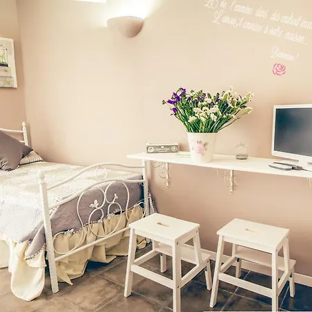 Couette-café La Peonia 4*