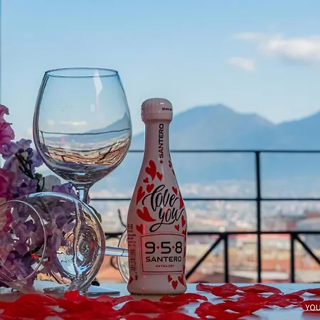 فندق مبيت وإفطار La Peonia نابولي